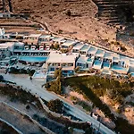 Hotell Aeolis Tínos