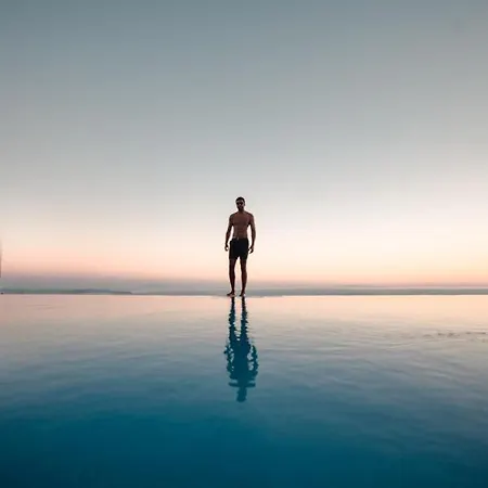 Aeolis Otel 4*
