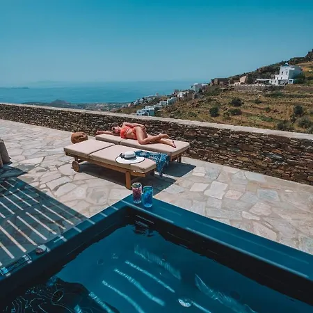 Aeolis 4*