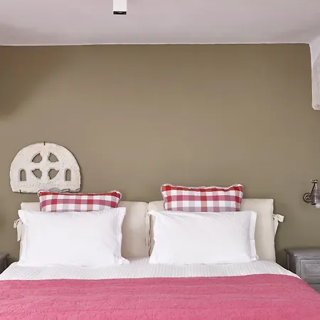 Hotel Aeolis