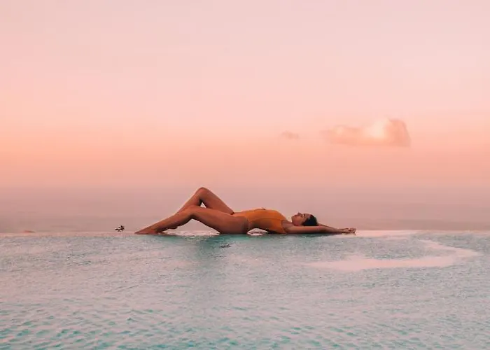 埃俄利斯蒂诺斯套房度假屋 4*